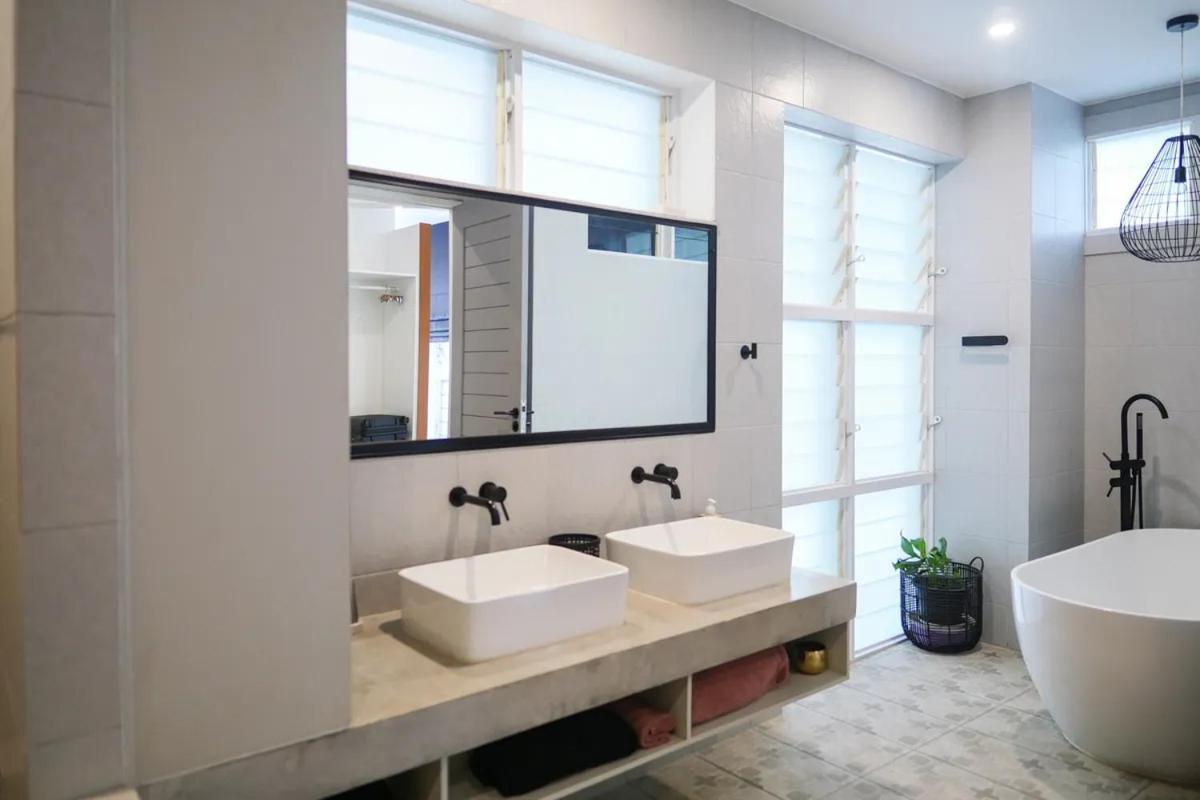 Villaer Botan 3br Poolgarden & Sea View In Chaweng *